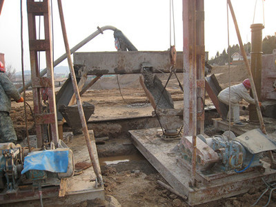 大壩防滲墻澆筑工程進(jìn)展順利，筑牢水利工程安全基石